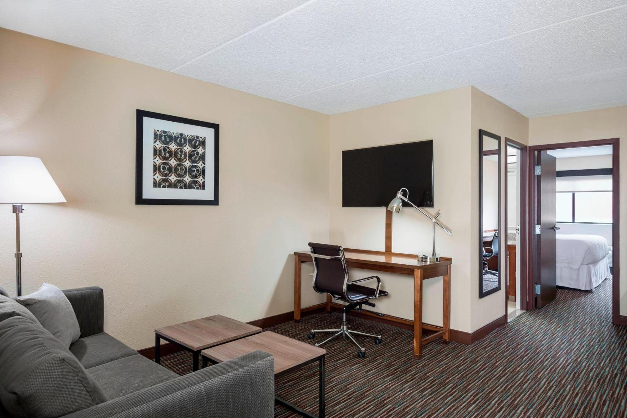 Four Points By Sheraton Milwaukee Airport Eksteriør billede
