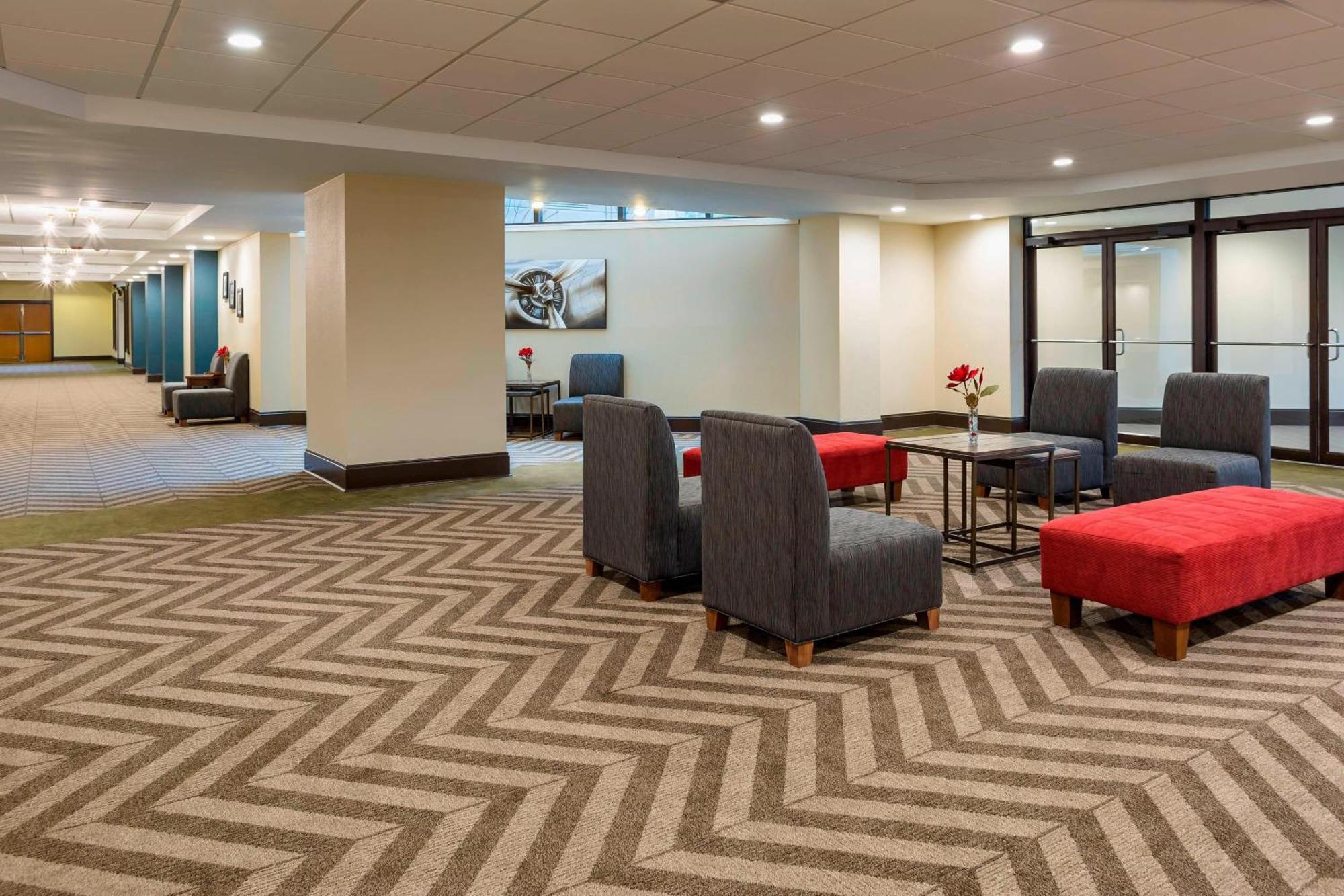 Four Points By Sheraton Milwaukee Airport Eksteriør billede