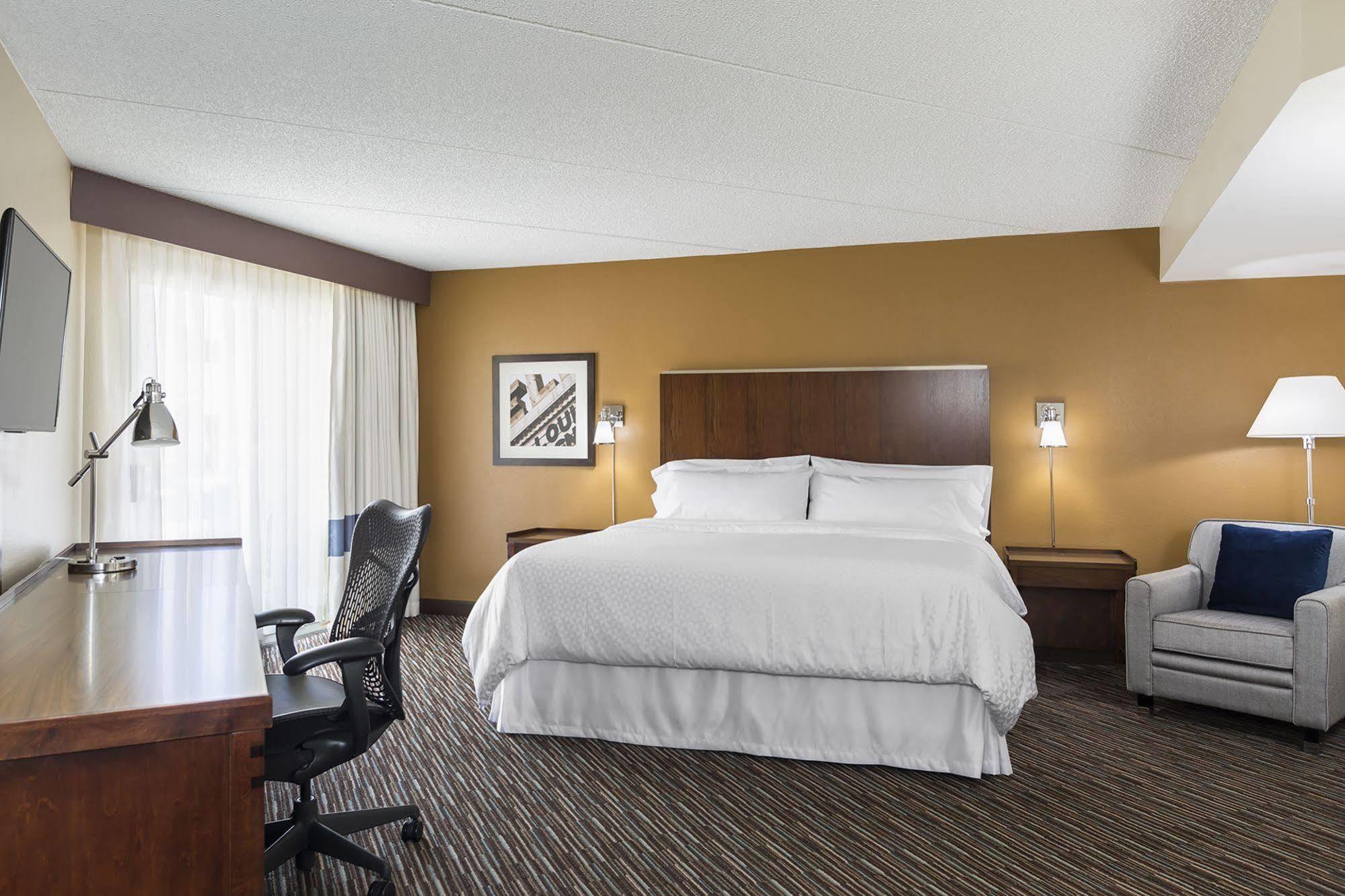 Four Points By Sheraton Milwaukee Airport Eksteriør billede